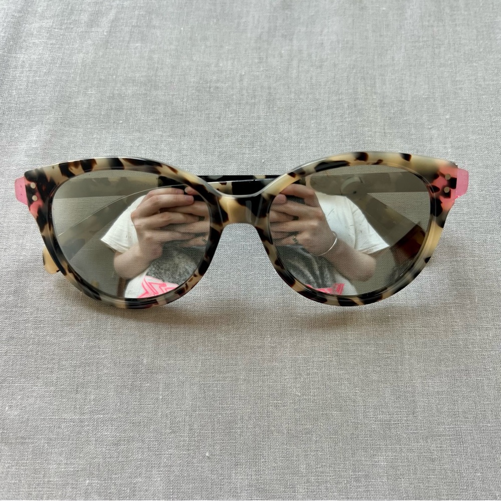 Marc By Marc Jacobs Tortoise Shell Mirrored Sungl… - image 1
